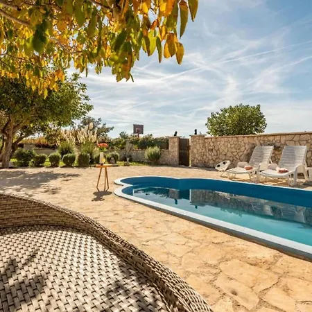 House Imun - Three Bedroom House With Pool * Stankovci (Zadar)