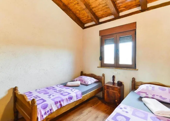 House Imun - Three Bedroom House With Pool * Stankovci (Zadar)