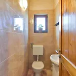 House Imun - Three Bedroom House With Pool