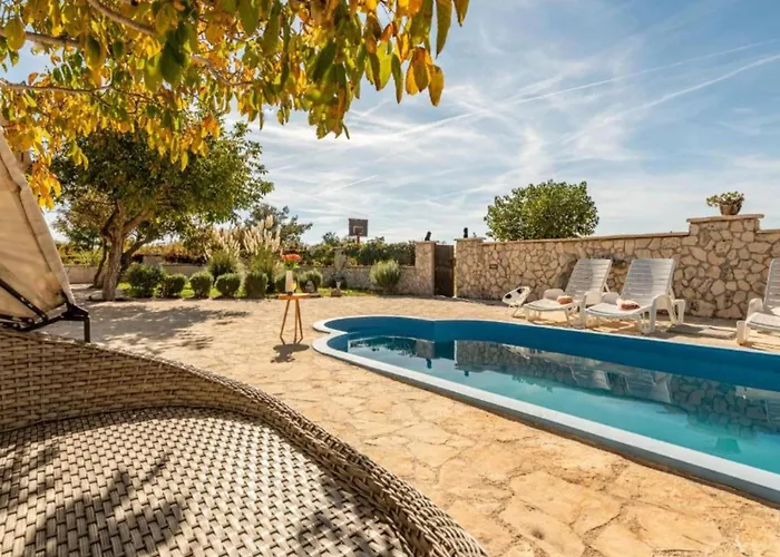 House Imun - Three Bedroom House With Pool * Stankovci (Zadar)